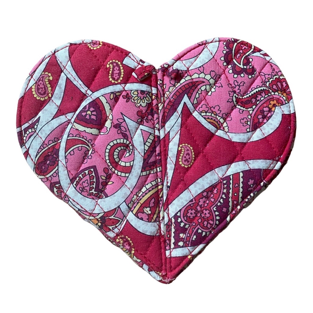 Vera Bradley Rosy Posies Quilted Paisley Patterned Heart Shaped Jewelry Box 22$